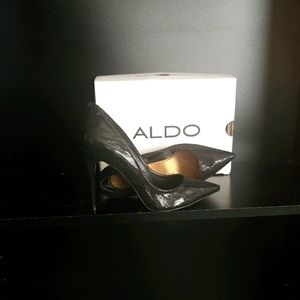 Aldo lace pumps